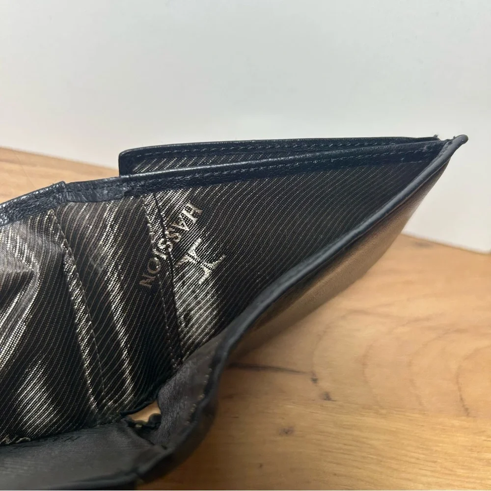 Hassion Men’s Black Leather Bifold Slim Wallet VTG EUC